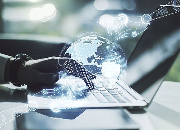 Virus, malwares, espionnage industriel, piratage, phishing : autant de risques qui menacent vos données Virus, malwares, espionnage industriel, piratage, phishing : autant de risques qui menacent vos données